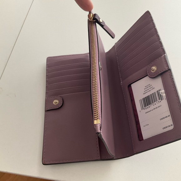Kate Spade New York Braylon Leather Plum Wallet with Gold Plate NWT - Picture 7 of 10
